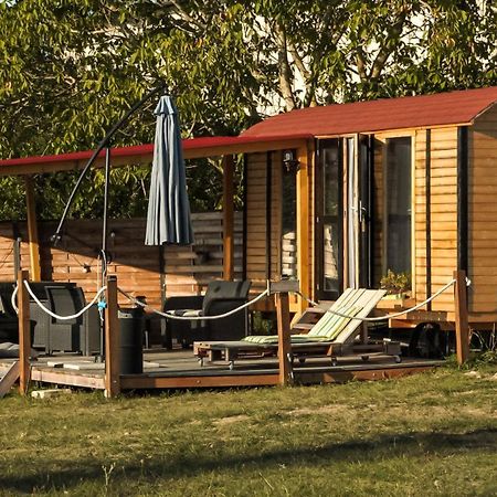Roulotte „Douceur“ Villa Condom Bagian luar foto