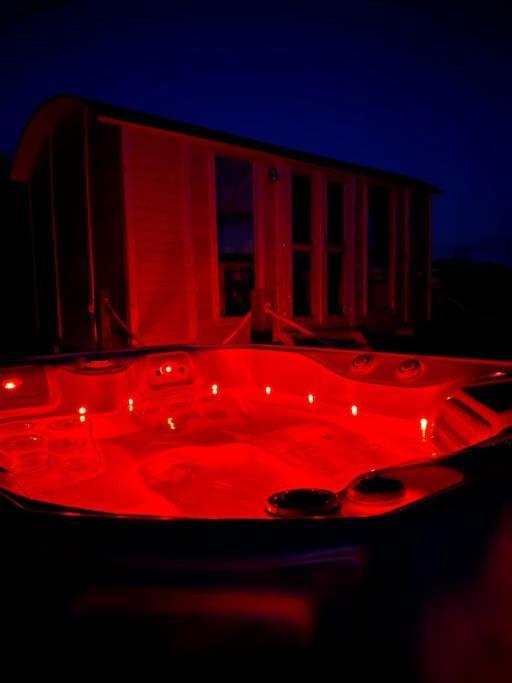 Roulotte „Douceur“ Villa Condom Bagian luar foto